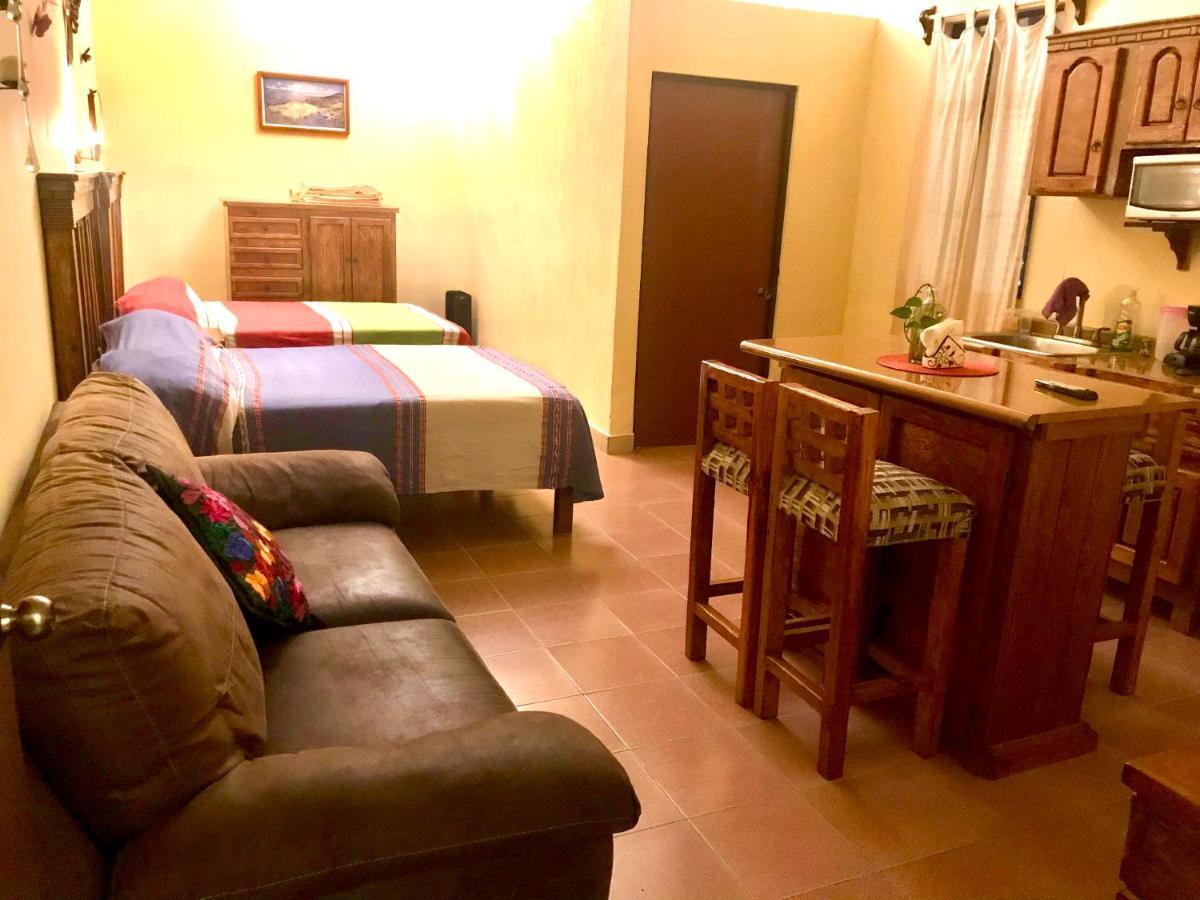 Apartamentos Suites גואנאחואטו מראה חיצוני תמונה
